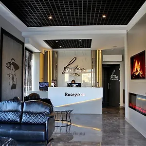 Fly And Airport Hotell